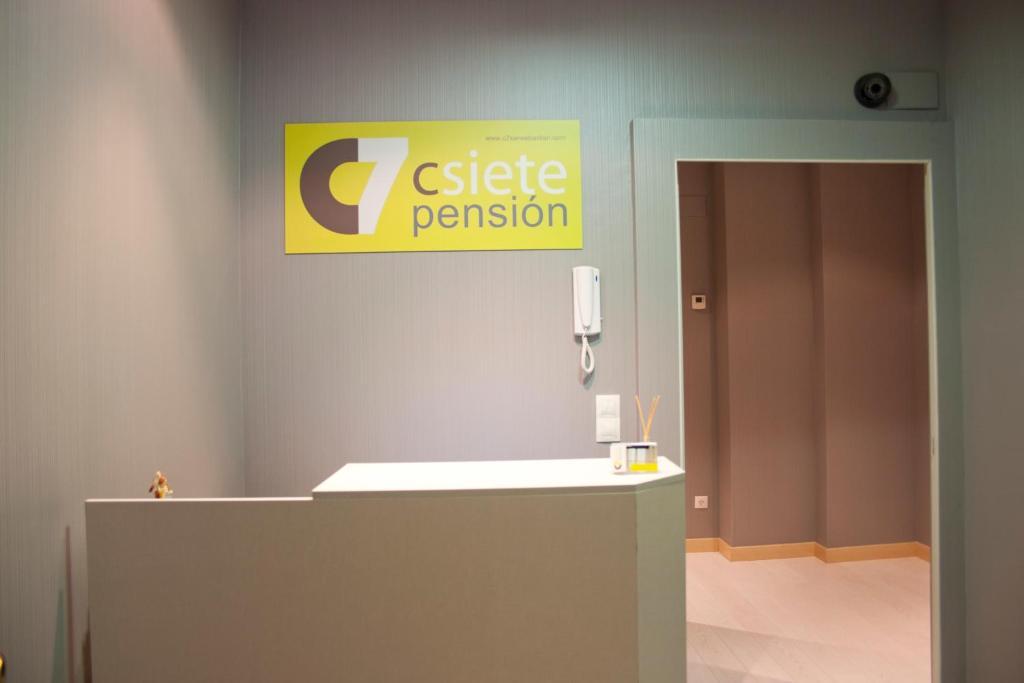 Pension C7 San Sebastián Eksteriør billede